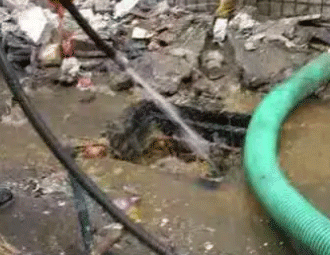 上街通下水道的小妙招